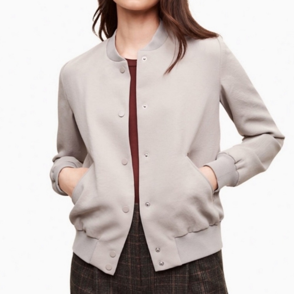 Wilfred Aritzia Women's Classic Gray Bomber Jacket
